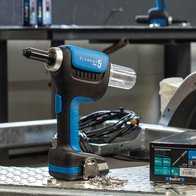 Element 5 18v Rivet Tool